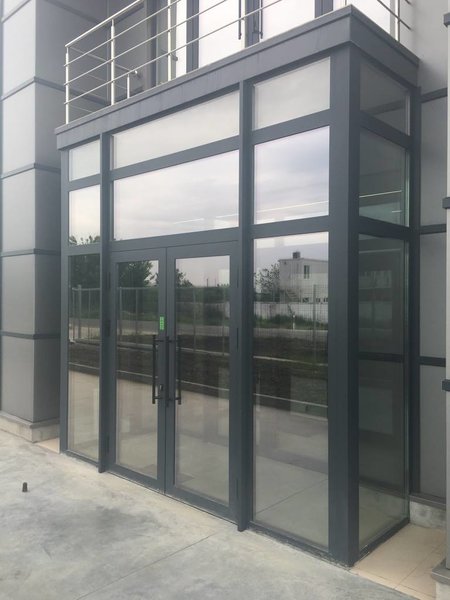 Aluminium Glass -  Confectii si montaj tamplarie de aluminiu si PVC