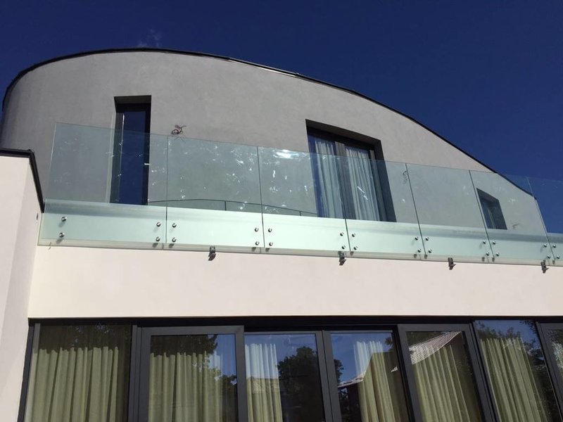 Aluminium Glass -  Confectii si montaj tamplarie de aluminiu si PVC